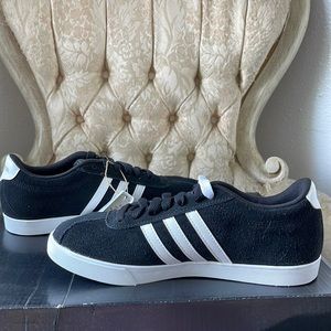Beand New Courtset Womens Adidas Sz 7